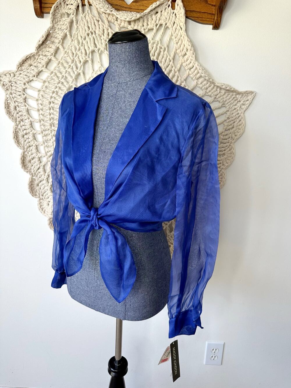 Vintage Y2K Silk Cobalt Blue Sheer Tie Front Cardigan Top Size 10 Maggy London